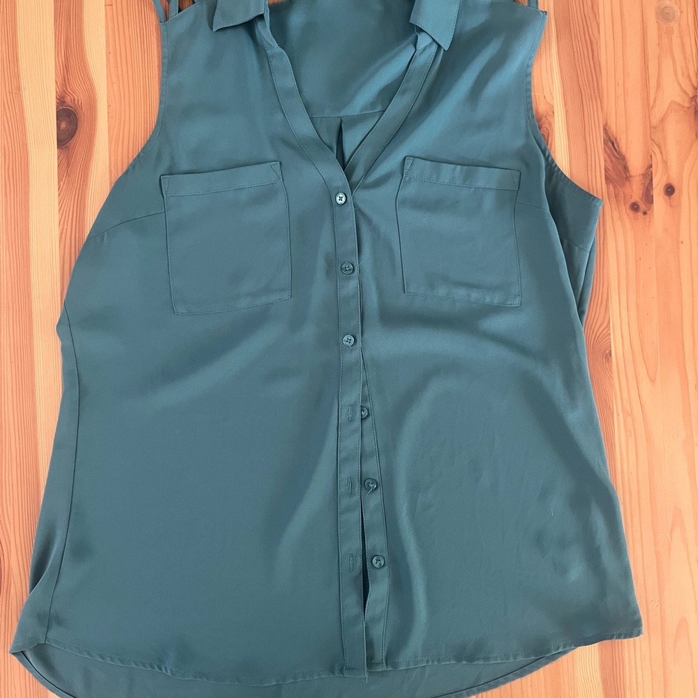 Express Teal Sleeveless Button-Up Blouse